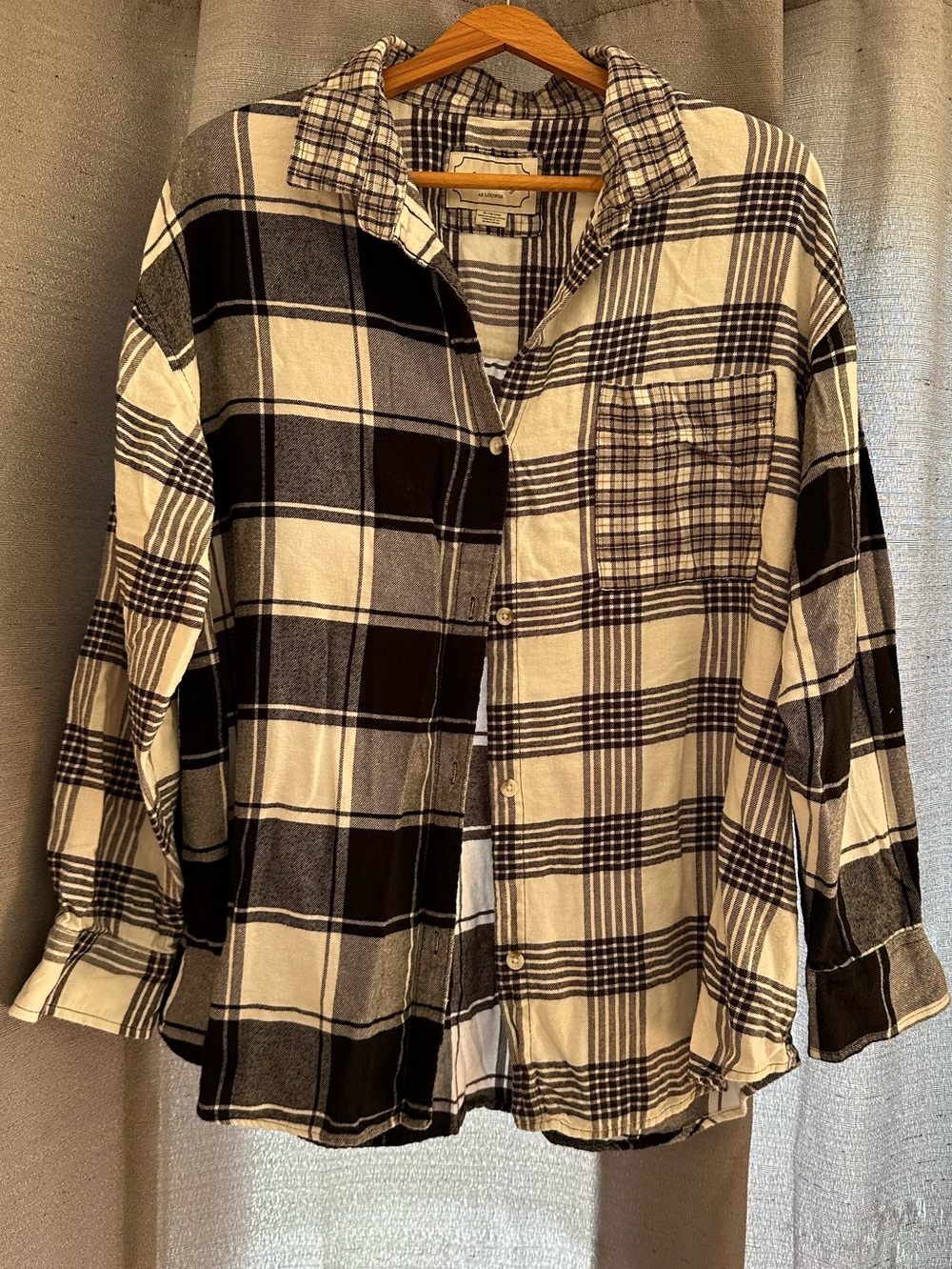 American Eagle Outfitters Black and White unique patterned Plaid Button-Up Shirt